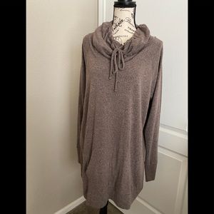 Long sleeve sweater with pocket